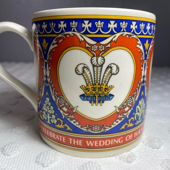 VTG Charles Diana "Royal Wedding" Etruria Wedgewood Special Edition Coffee Cups - Picture 4 of 11